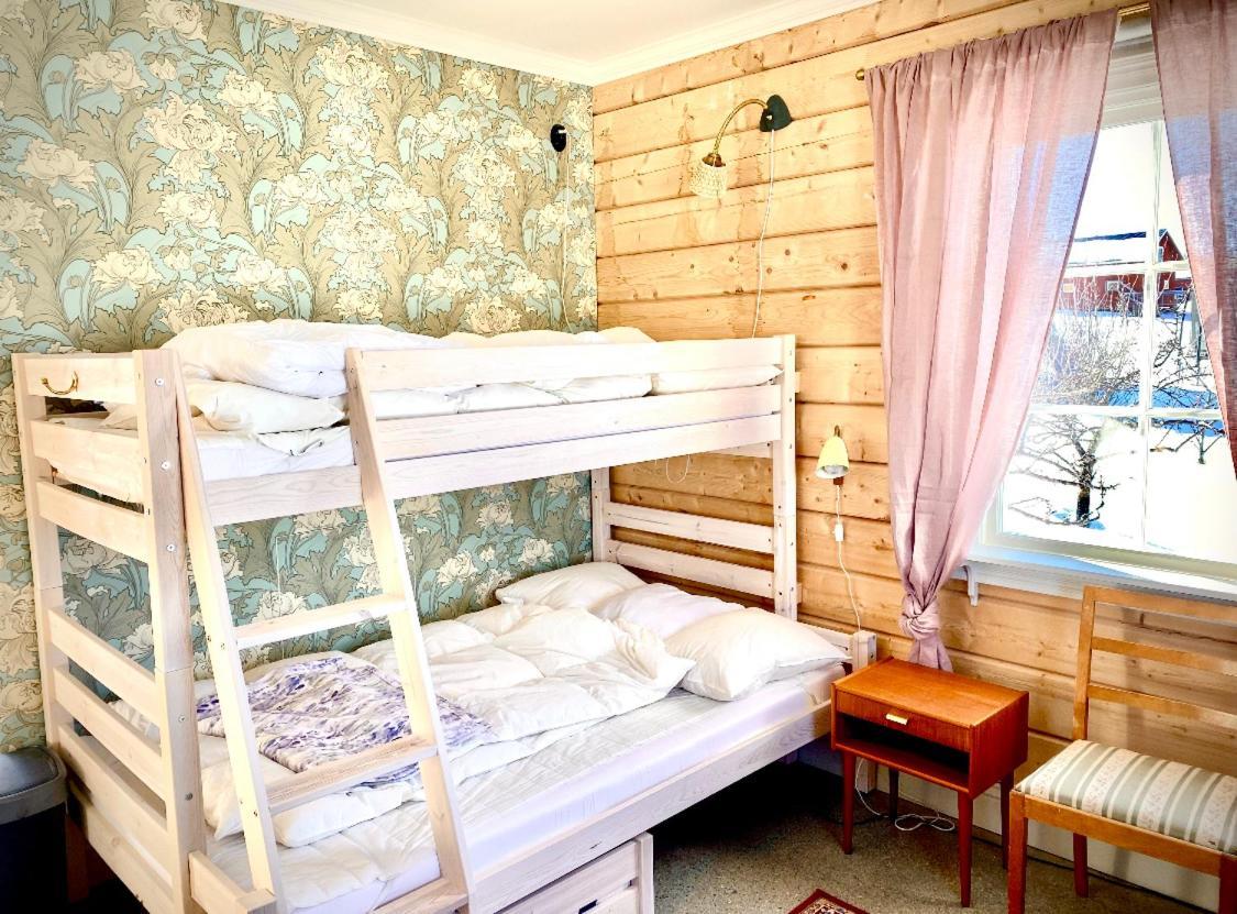 Scenic Small Guesthouse On Horse Farm By The Lake Froso Luaran gambar
